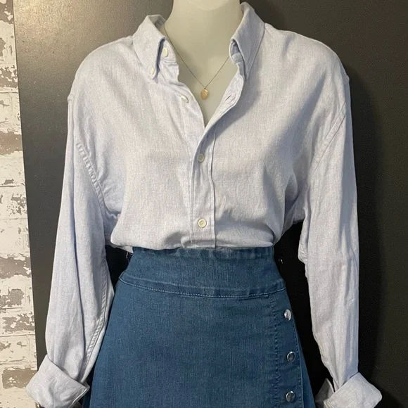 Banana Republic Soft Cotton Button Down Shirt Blue Size L Relaxed Fit - Picture 3 of 7